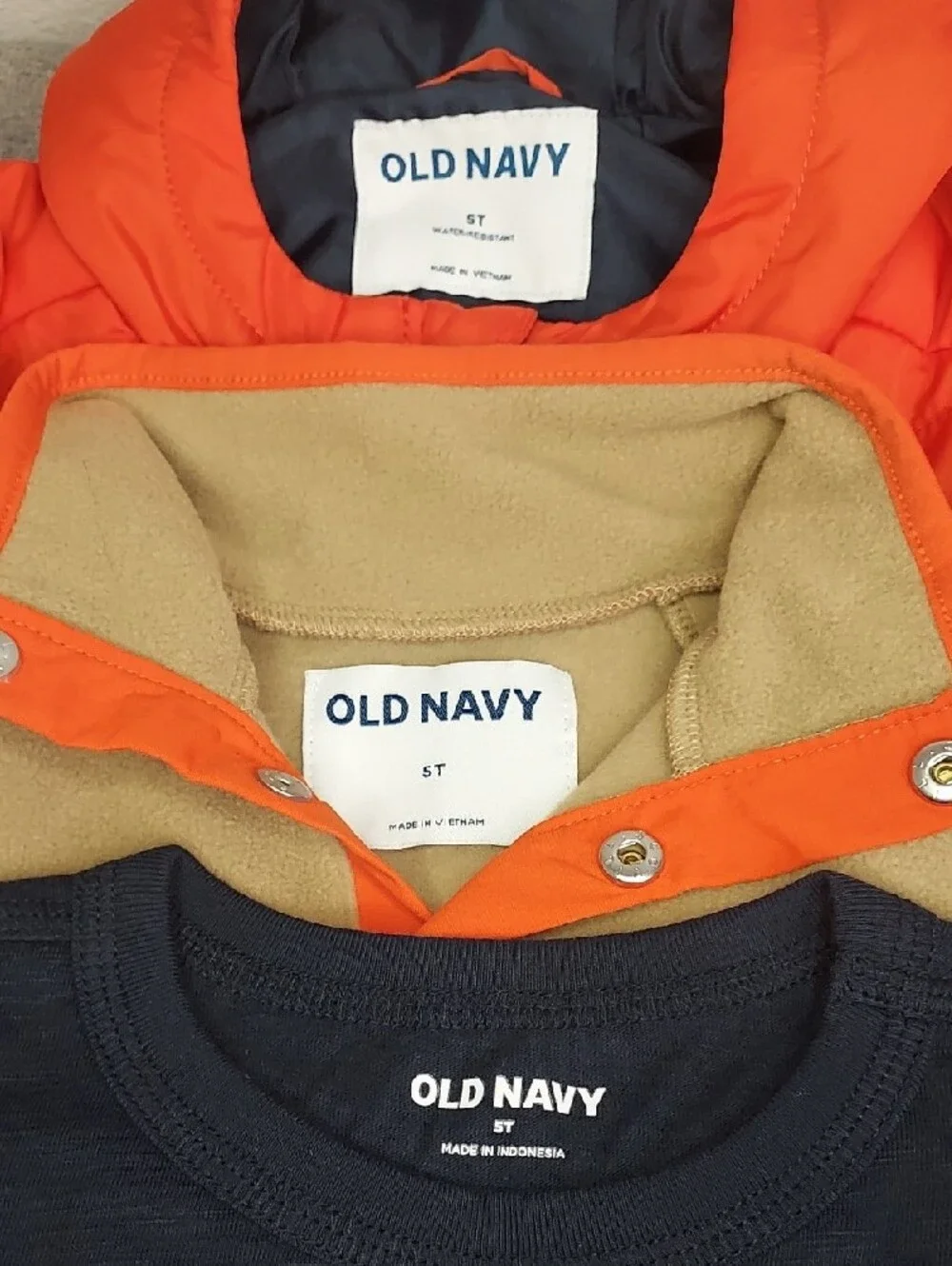 Old Navy 3-Piece Set Orange Quilted Jacket Colorblock Fleece T-Shirt Size 5T NWT